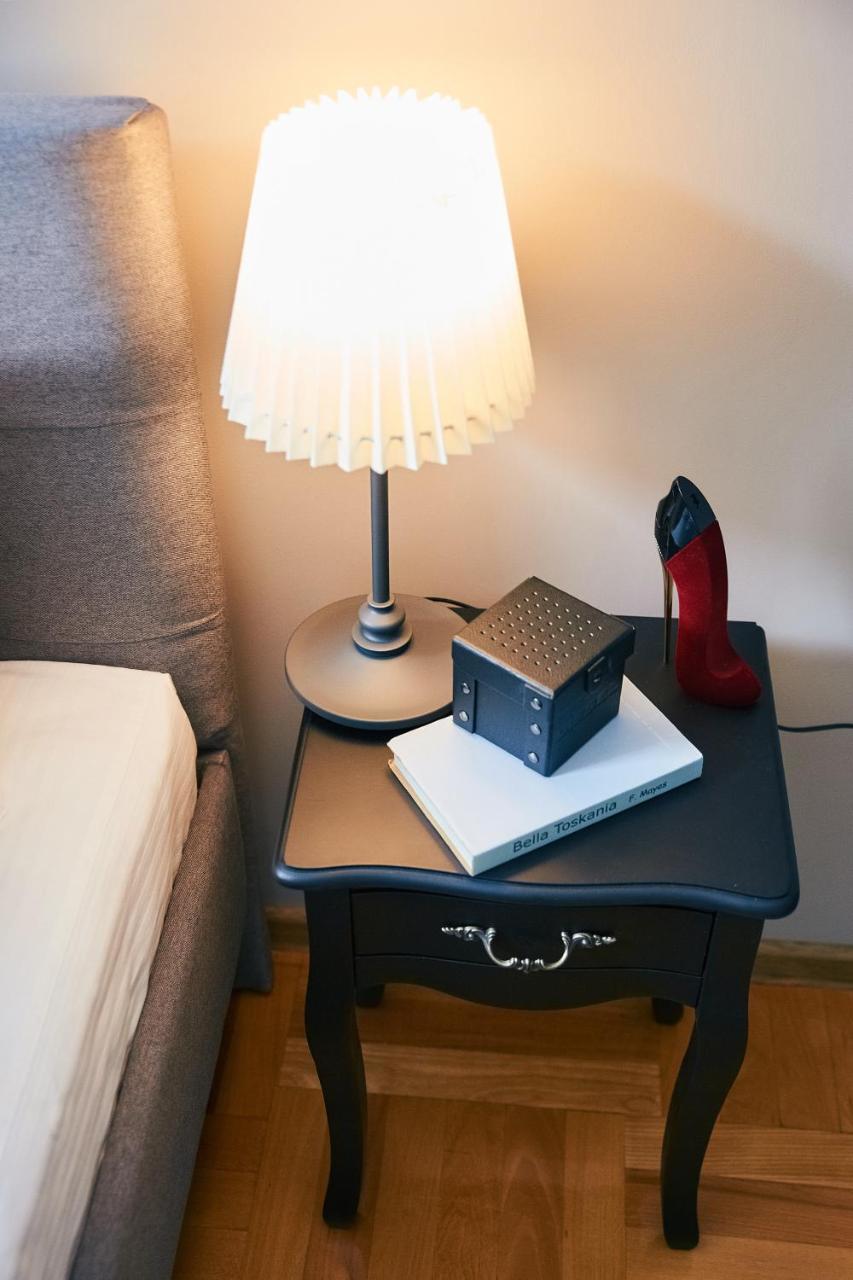 Cozy Apartment, 5Mins To Opera Lviv Buitenkant foto
