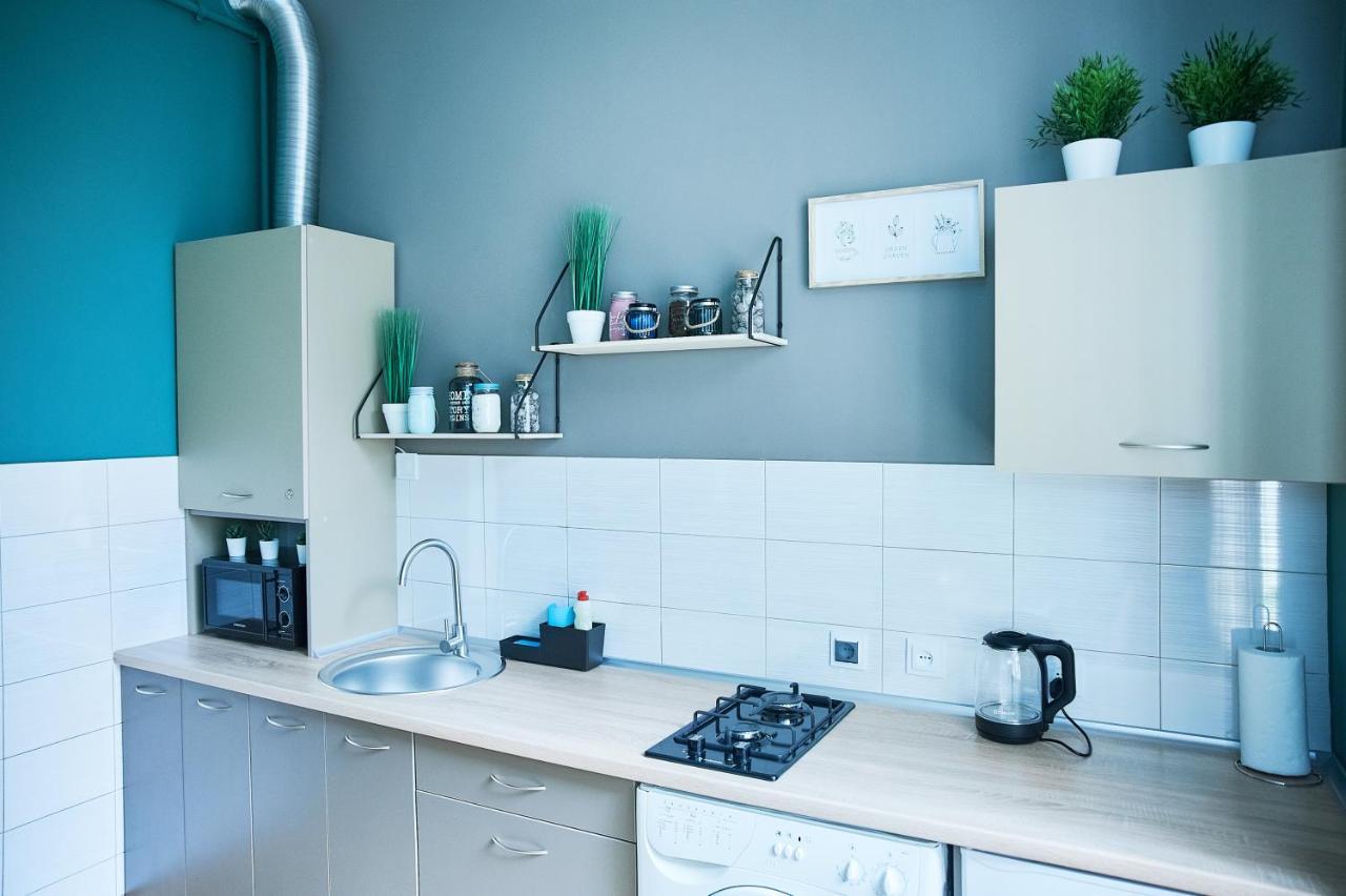 Cozy Apartment, 5Mins To Opera Lviv Buitenkant foto